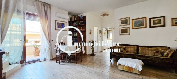 2 bedrooms Apartment in Rome, Italy No. 333450 2