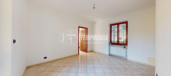 Квартира с 2 комнатами в Бра, Италия № 293679 17