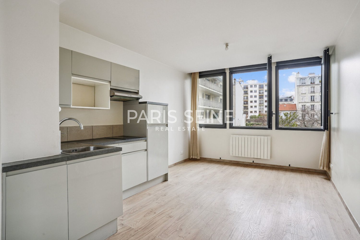Studio in Paris, France, Nr. 133266