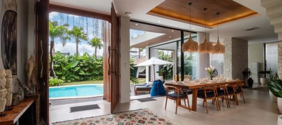 425m² Villa for sale in Tumbak Bayuh, Mengwi, Badung, Bali, Indonesia № 4669 10