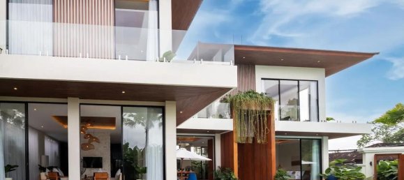 425m² Villa for sale in Tumbak Bayuh, Mengwi, Badung, Bali, Indonesia № 4669 3