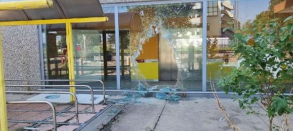 3220m² Commercial property in Milan, Italy No. 299024 4