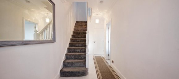 4 bedrooms House in London, United Kingdom No. 11681 5