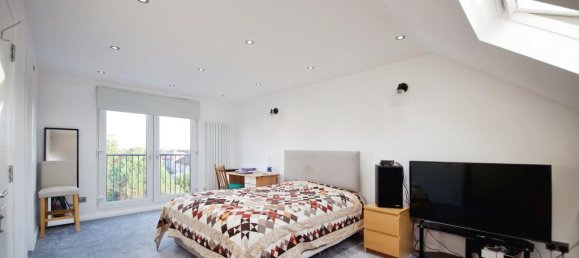 4 bedrooms House in London, United Kingdom No. 11681 8
