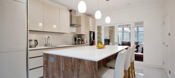 4 bedrooms House in London, United Kingdom No. 11681 4