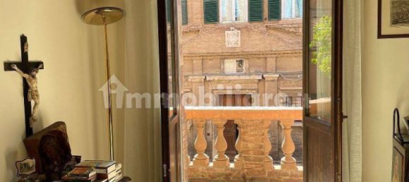 4 Schlafzimmer Wohnung in Siena, Italy, Nr. 223355 18