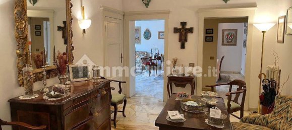 4 Schlafzimmer Wohnung in Siena, Italy, Nr. 223355 9