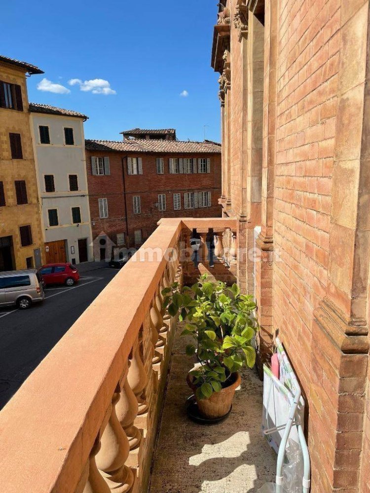 4 Schlafzimmer Wohnung in Siena, Italy, Nr. 223355