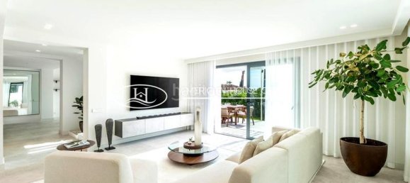 4 bedrooms Villa in Marbella, Spain No. 30860 31
