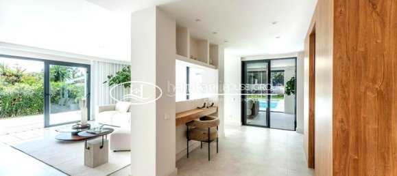 4 bedrooms Villa in Marbella, Spain No. 30860 14