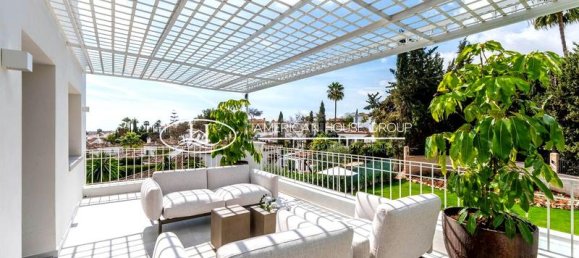 4 bedrooms Villa in Marbella, Spain No. 30860 11