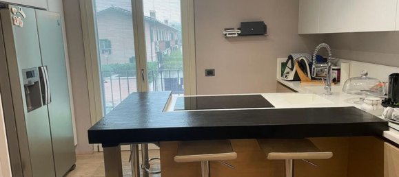 4 bedrooms Apartment in Pavia, Italy No. 359509 7