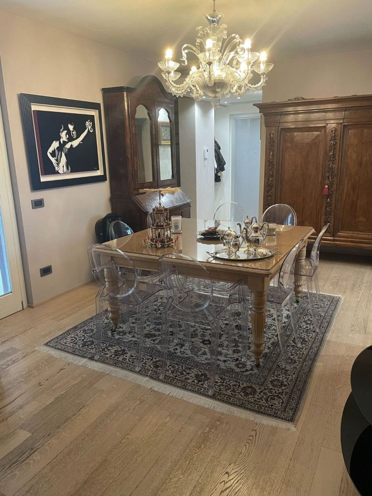 4 bedrooms Apartment in Pavia, Italy No. 359509