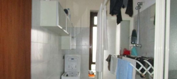 2-salle Appartement à Cologno Monzese, Italy No. 331474 7