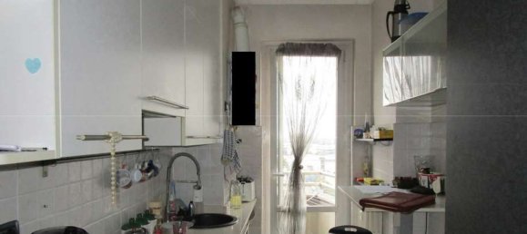 2-salle Appartement à Cologno Monzese, Italy No. 331474 4