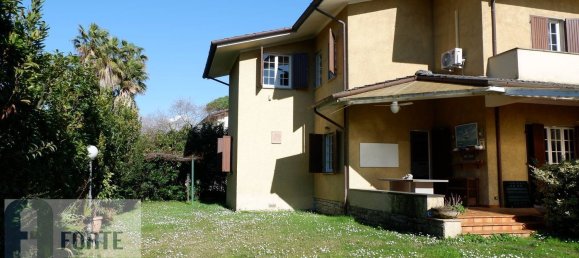 8 rooms Apartment in Forte dei Marmi, Italy No. 37169 26