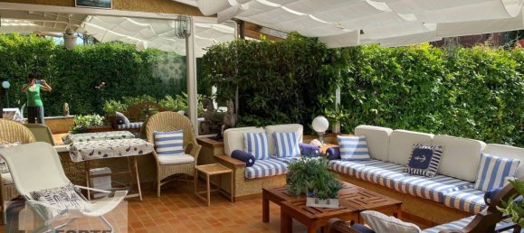8 rooms Apartment in Forte dei Marmi, Italy No. 37169 5