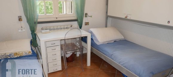 8 rooms Apartment in Forte dei Marmi, Italy No. 37169 11