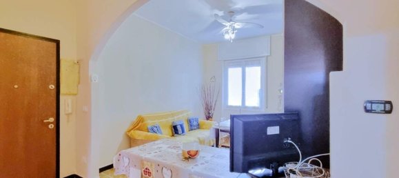 Квартира с 3 комнатами в Варацце, Италия № 222084 8