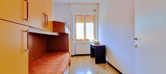 Квартира с 3 комнатами в Варацце, Италия № 222084 12