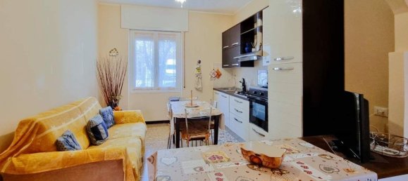 Квартира с 3 комнатами в Варацце, Италия № 222084 2