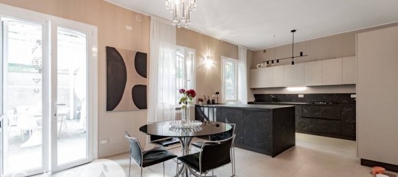 4 bedrooms Villa in Cesena, Italy No. 101544 4