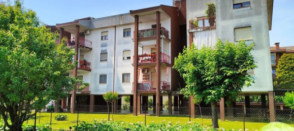 4 rooms Apartment in Vinovo, Italy No. 58982 16