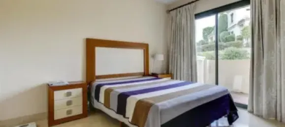 3 bedrooms Apartment in Benahavis, Spain No. 87231 12