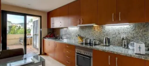 3 bedrooms Apartment in Benahavis, Spain No. 87231 14