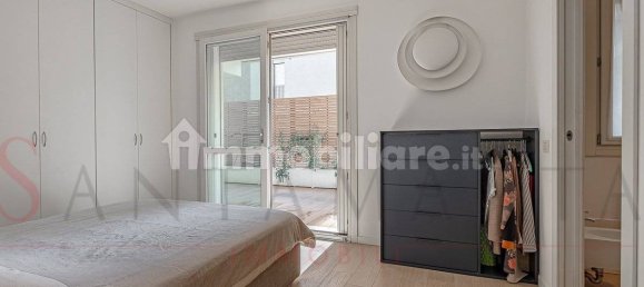 3 bedrooms Apartment in Milan, Italy No. 323496 17