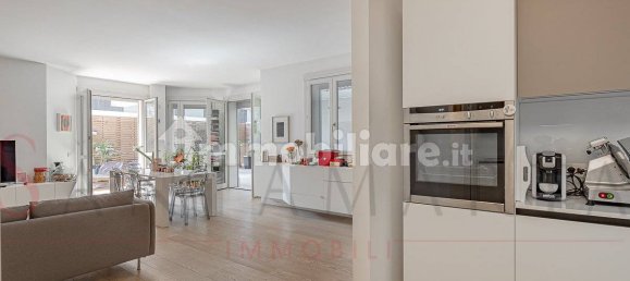 3 bedrooms Apartment in Milan, Italy No. 323496 13