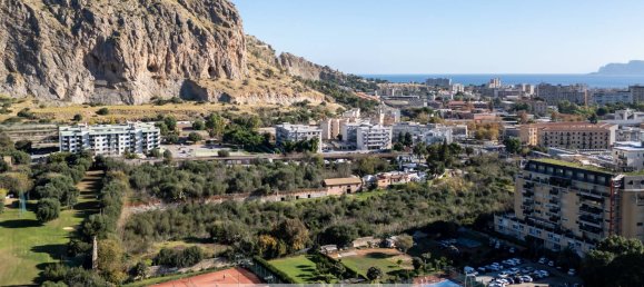 575m² Commercial property in Palermo, Italy No. 156280 41