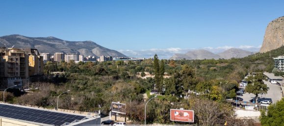 575m² Commercial property in Palermo, Italy No. 156280 31