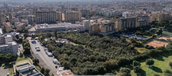 575m² Commercial property in Palermo, Italy No. 156280 37