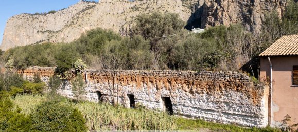 575m² Commercial property in Palermo, Italy No. 156280 9