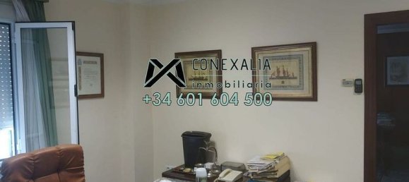  Commercial property in Cadiz, Spain No. 226559 3