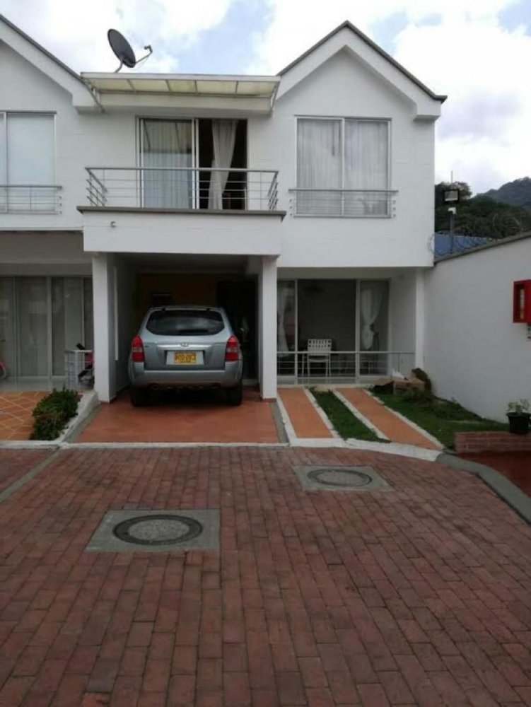 5 bedrooms House in Meta, Colombia No. 5565