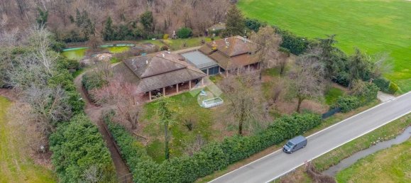 14 rooms Villa in Montechiarugolo, Italy No. 86900 35