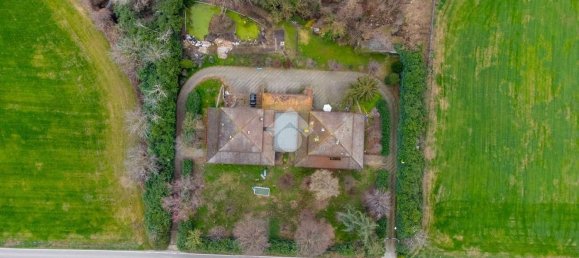 14 rooms Villa in Montechiarugolo, Italy No. 86900 36