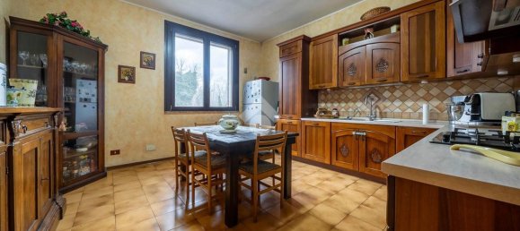 14 rooms Villa in Montechiarugolo, Italy No. 86900 6