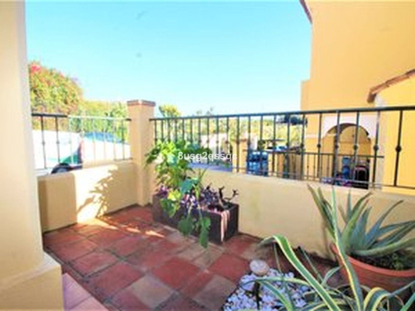 Casa de 3 dormitorios en Estepona, Spain No. 24602