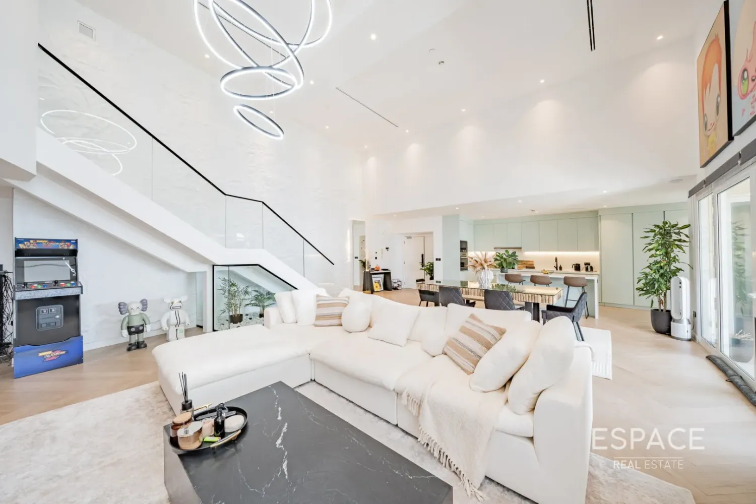 Дуплекс с 3 спальнями в Джумейра Бич Резиденс, ОАЭ № 105836