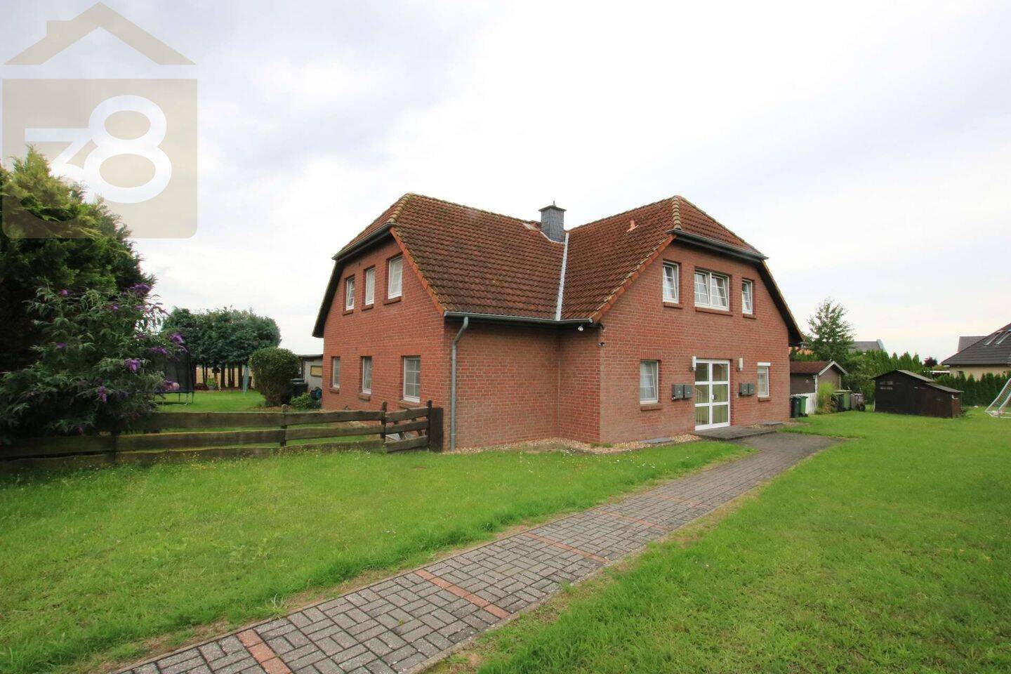 Apartamento de 3 dormitorios en Wolfsburg, Germany No. 317026