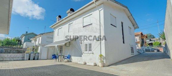 3 Schlafzimmer Haus in Santa Maria da Feira, Portugal, Nr. 311107 2
