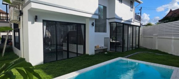 4 bedrooms Villa in Chalong, Thailand No. 25433 2