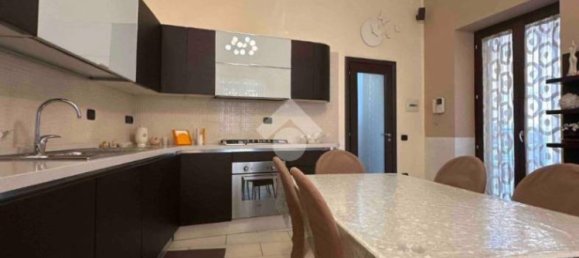 2 bedrooms Apartment in Frattaminore, Italy No. 357650 8