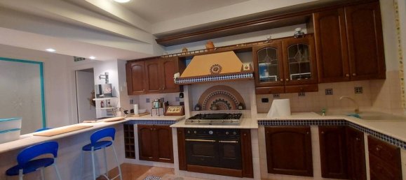 7 bedrooms Villa in Ancona, Italy No. 149377 5