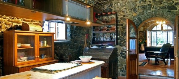 31 room House in Villafranca in Lunigiana, Italy No. 205704 27