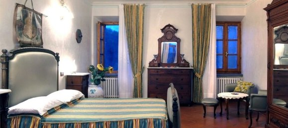 31 room House in Villafranca in Lunigiana, Italy No. 205704 38