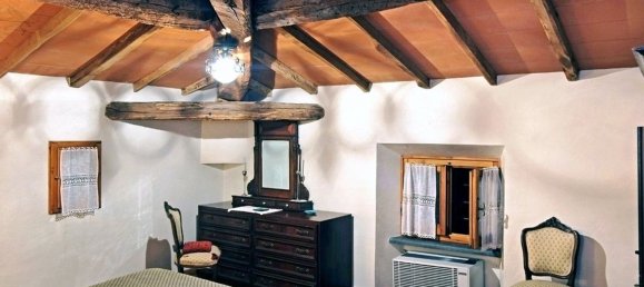 31 room House in Villafranca in Lunigiana, Italy No. 205704 48